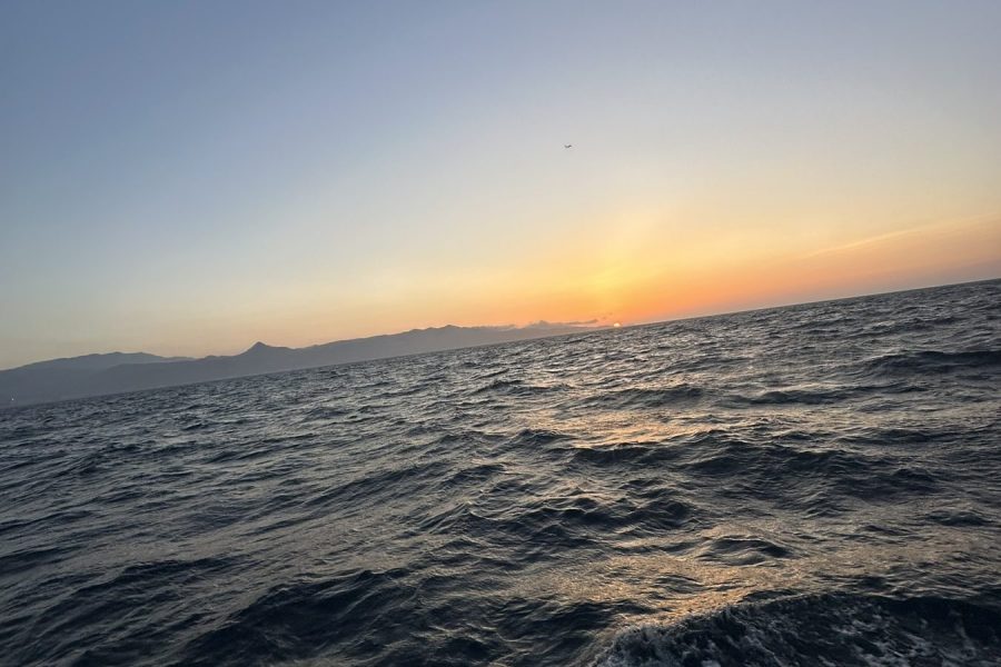 Semi-Private Heraklion Beaches & Hidden Caves Sunset Sailing Tour