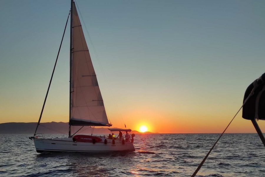 Private Dia Island (Natura 2000) Sunset Sailing Tour
