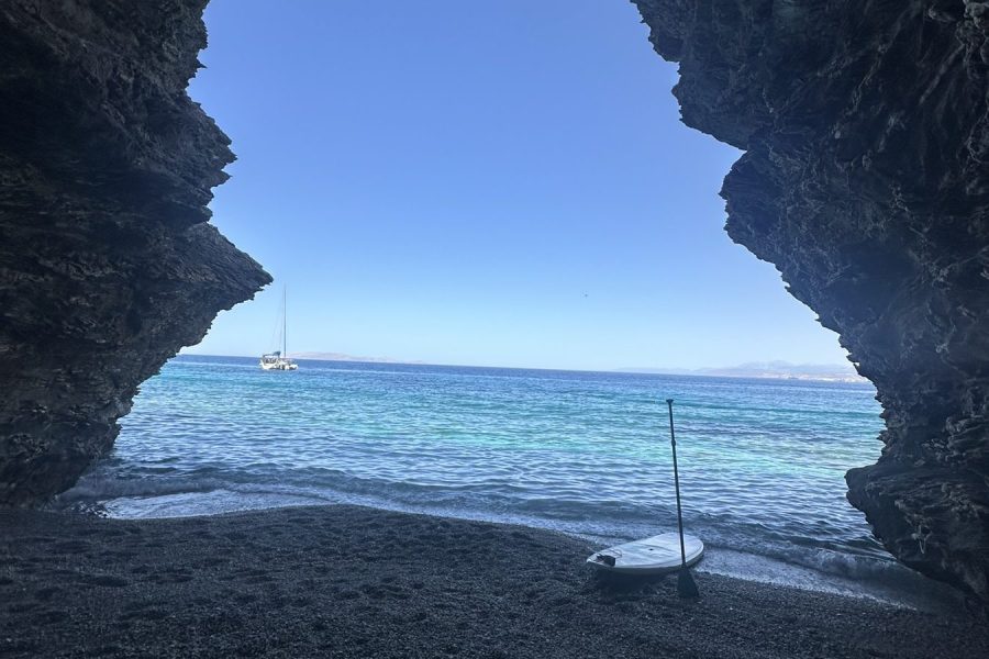 Semi-Private Heraklion Beaches & Hidden Caves Sailing Tour