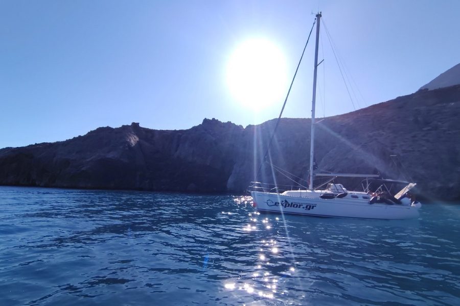 Private Heraklion Beaches & Hidden Caves Sailing Tour