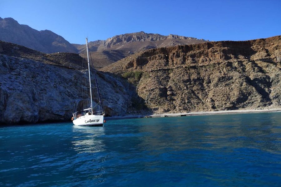 Private Sailing Trip from Tsoutsouras to Secret Beaches & Hidden caves