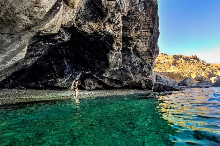 Semi-Private Sailing Trip from Tsoutsouras to Secret Beaches & Hidden Caves